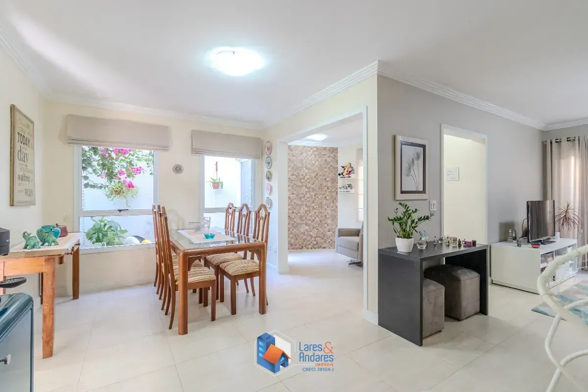Imagem Casa no condomínio Residencial Recanto dos Pássaros para venda com 3 quartos, sendo 3 suítes, 220m²