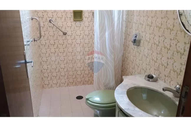 Imagem Casa Terrea total 254m² 3 Dorms 4 Vagas 4 Banheiros Edicula e Churrasqueira