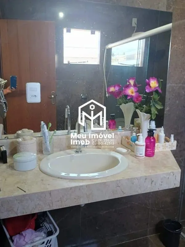 Imagem Casa 3 Quartos 2 Suítes 4 Vagas 400m² Arniqueiras/DF