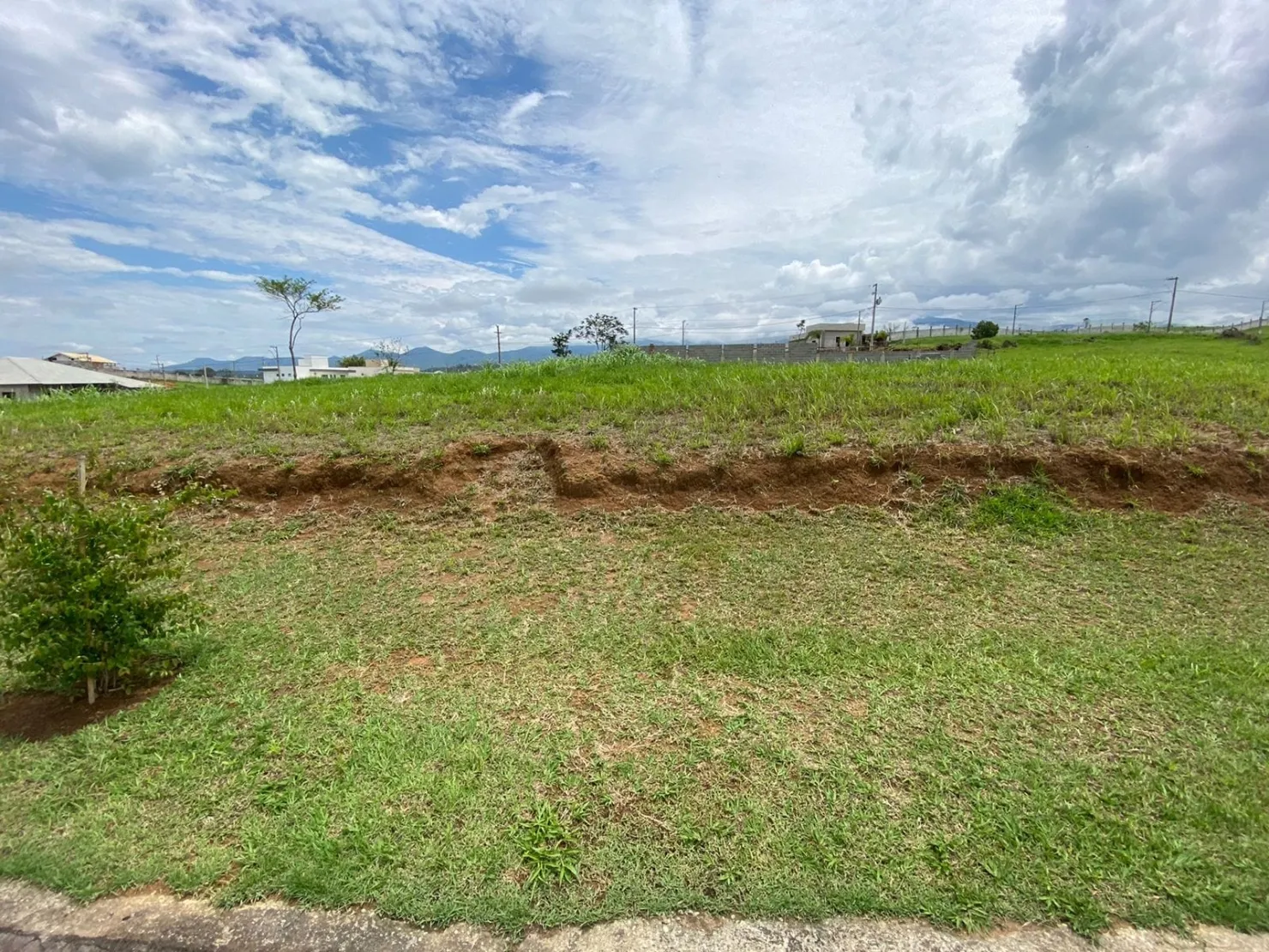 Imagem Terreno à venda 1000M², Condominio Village da Serra, Tremembé - SP | Condomínio Village da Serra