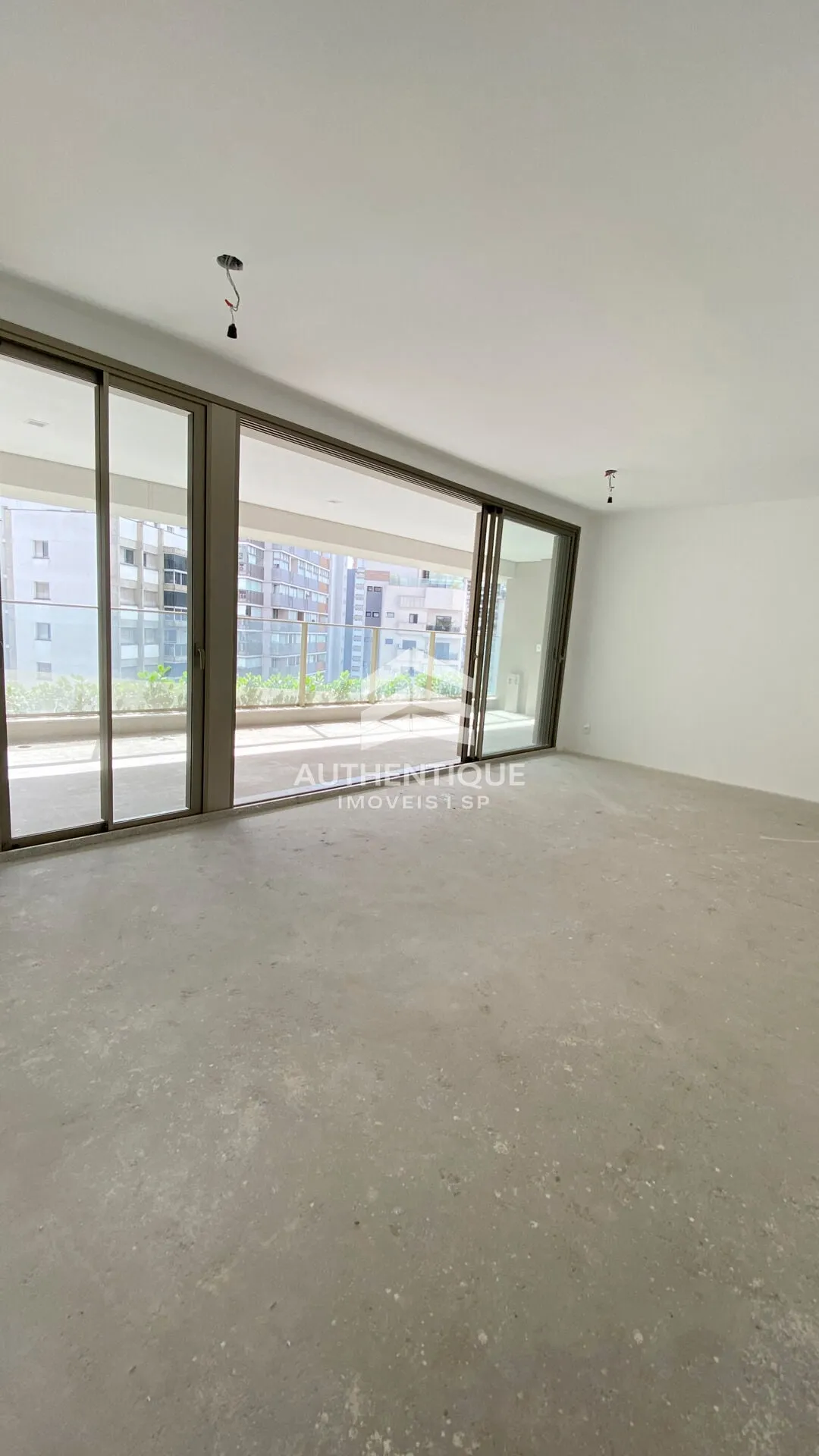 Imagem VILLA MILANO LIFESTYLE BY VERSACE MOEMA - Apartamento no bairro Moema à venda