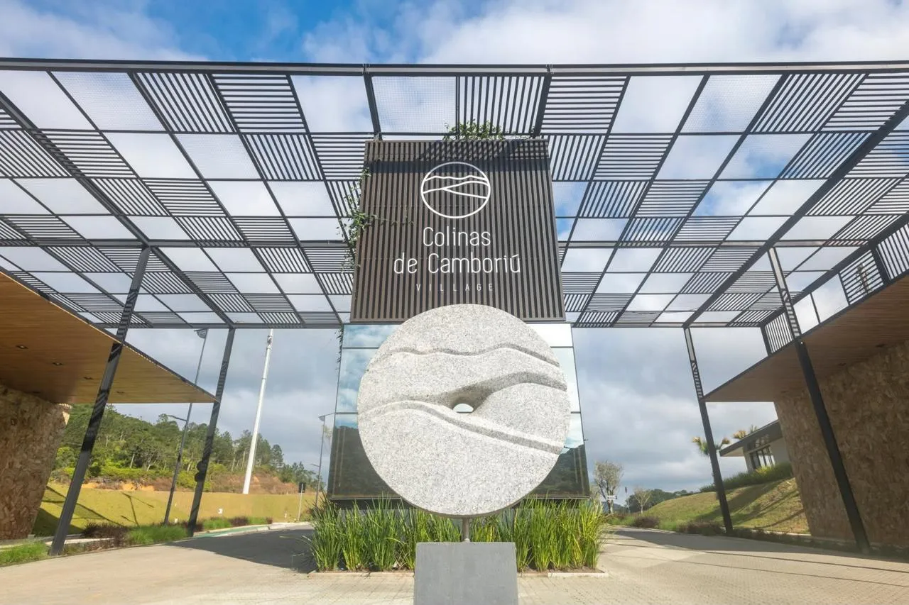 Imagem Loteamento à venda com 300m2 por R$ 750.000,00