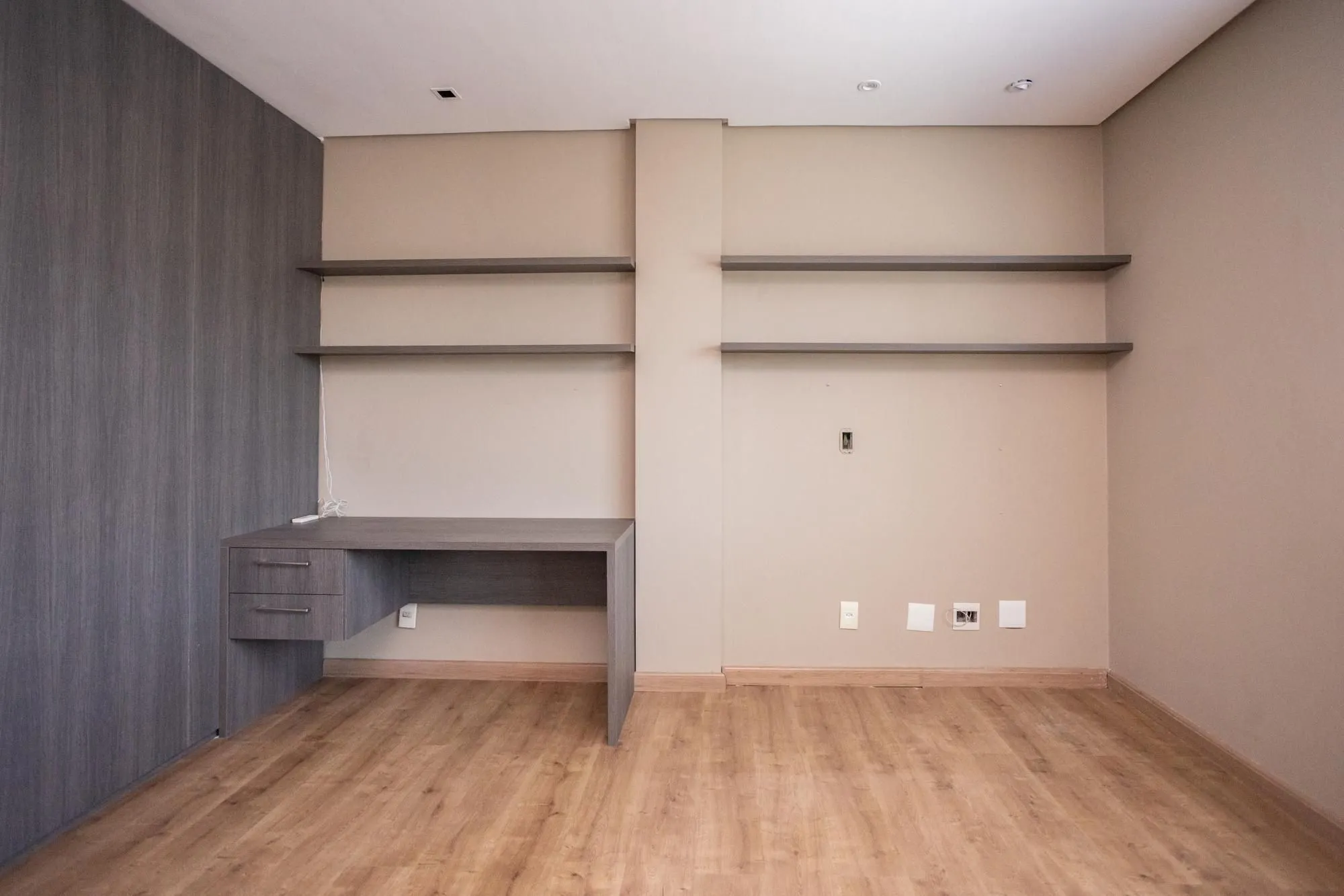 Imagem Sala Comercial em Petrópolis