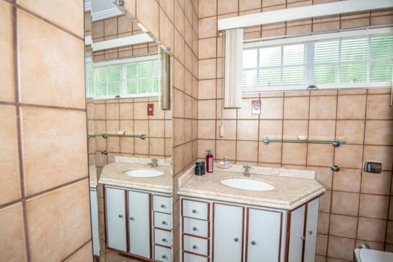 Imagem Ótima Casa para venda na Aldeia da Serrinha - Próximo a prefeitura