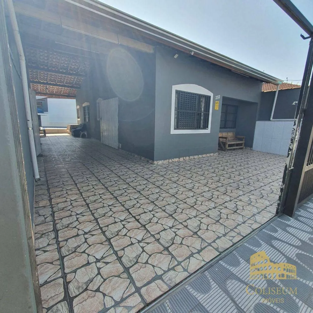 Imagem Casa com 2 dormitórios à venda, 70 m² por R$ 650.000,00 - Maracanã - Praia Grande/SP