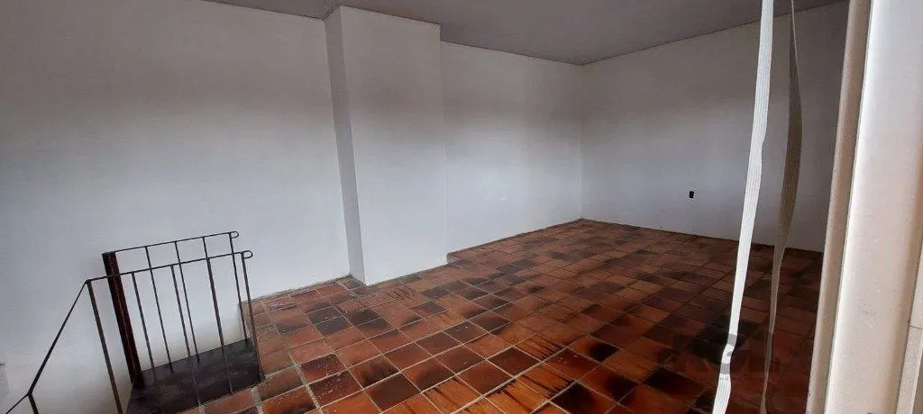 Imagem Casa com 3 dormitórios no bairro Sarandi