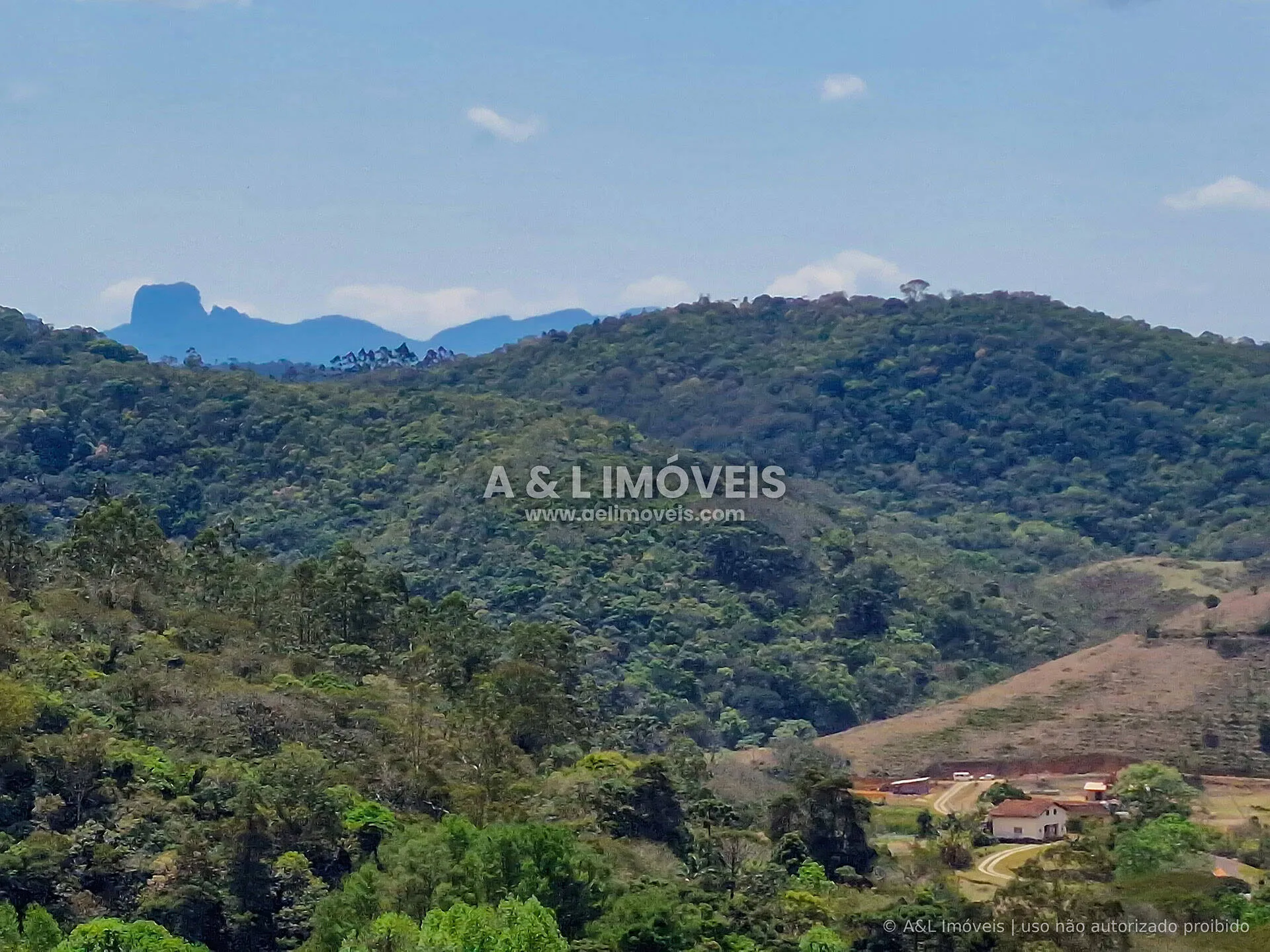 Imagem Casa 355,00 m² | 3 suítes | Vista Pedra do Baú | Santo Antônio do Pinhal