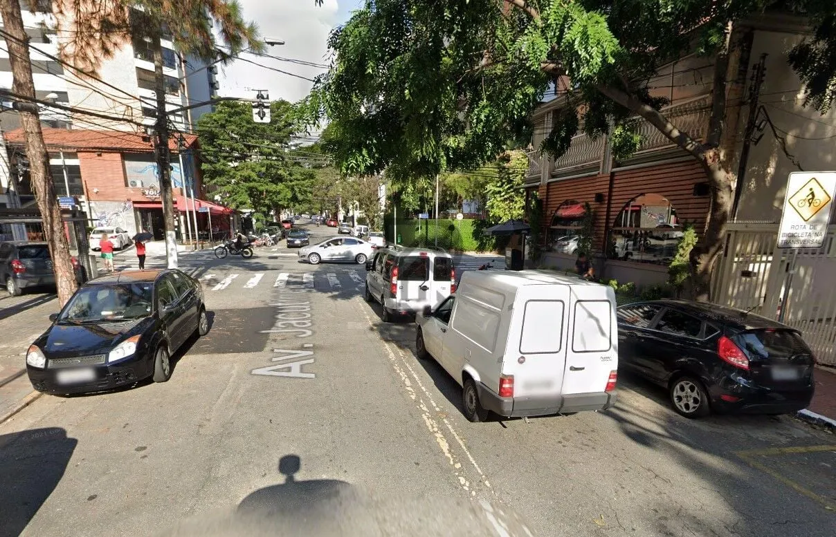Imagem Casa Sobrado comercial moema localizado em esquina