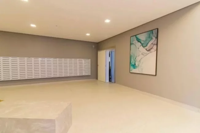 Imagem LAPARQUE - ENGELUX - Apartamento de 41m², 2 dormitórios, com varanda e vaga de garagem!