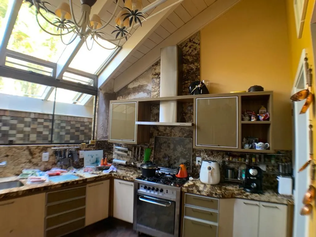 Imagem Casa para Venda - 420m², 3 dormitórios, sendo 1 suites, Ipanema