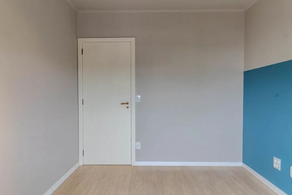 Imagem Apartamento 1 dormitório reformado excelente localização - Porto Alegre