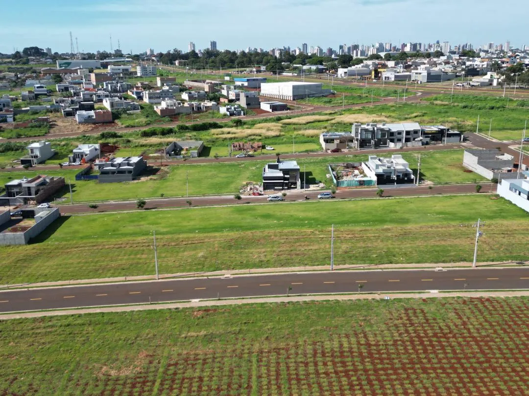 Imagem Terreno em Cascavel com infraestrutura completa - Oportunidade de investimento! Bairro Brazmadeira - Cascavel