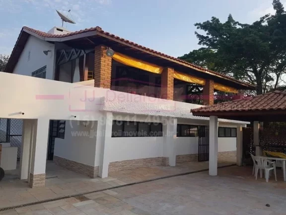 Imagem Sabe aquele lugar gostoso, onde você escuta o barulho dos pássaros e balançar das árvores? Aquel...
