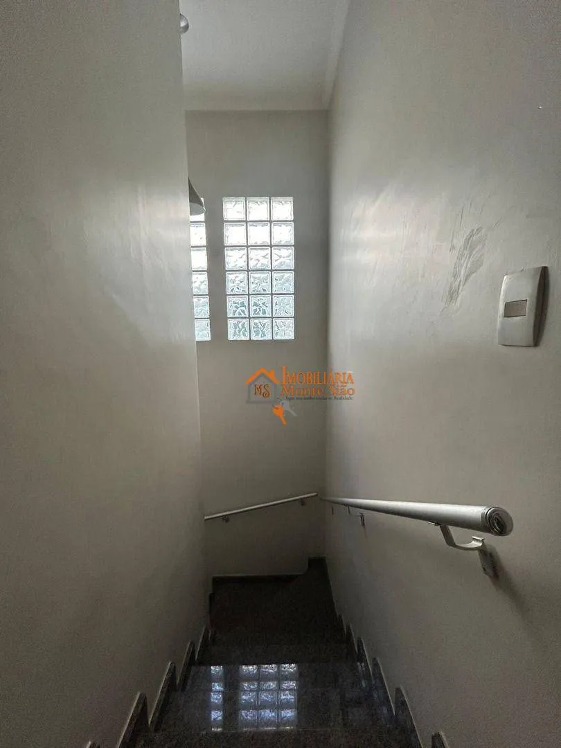 Imagem Sobrado com 3 dormitórios à venda, 130 m² por R$ 693.000,00 - Vila Trabalhista - Guarulhos/SP