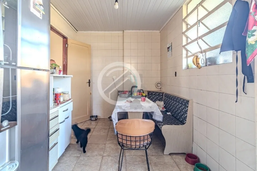 Imagem Apartamento à venda localizado na Avenida Farrapos, no bairro Floresta em Porto Alegre. Este imóve...
