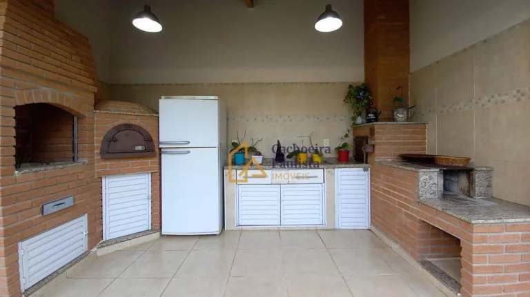 Imagem Casa com 3 suítes à venda - Margem Esquerda - Cachoeira Paulista/SP