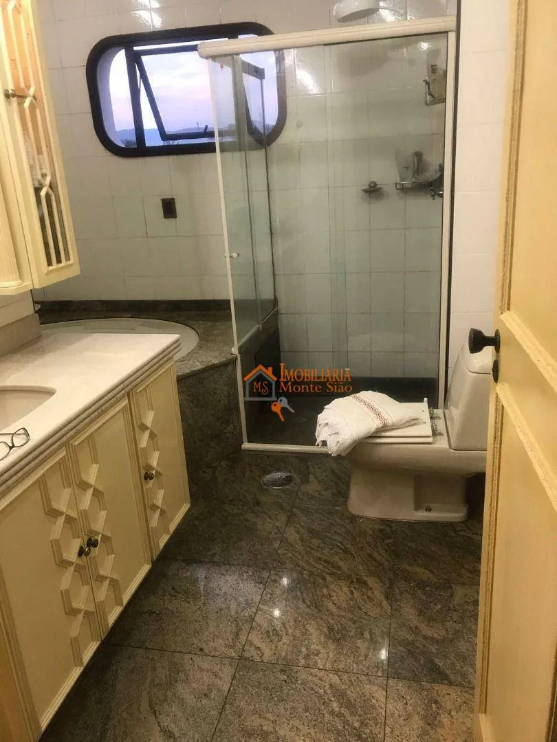 Imagem Apartamento com 3 dormitórios à venda, 230 m² por R$ 1.170.000,00 - Vila Galvão - Guarulhos/SP