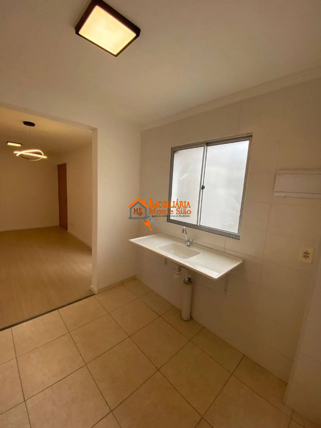 Imagem Apartamento com 2 dormitórios à venda, 49 m² por R$ 260.000,00 - Água Chata - Guarulhos/SP