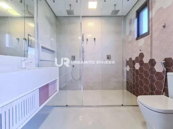 Imagem Casa de Luxo com Vista para o Campo de Golfe na Riviera 7 Suítes e Lazer Completo