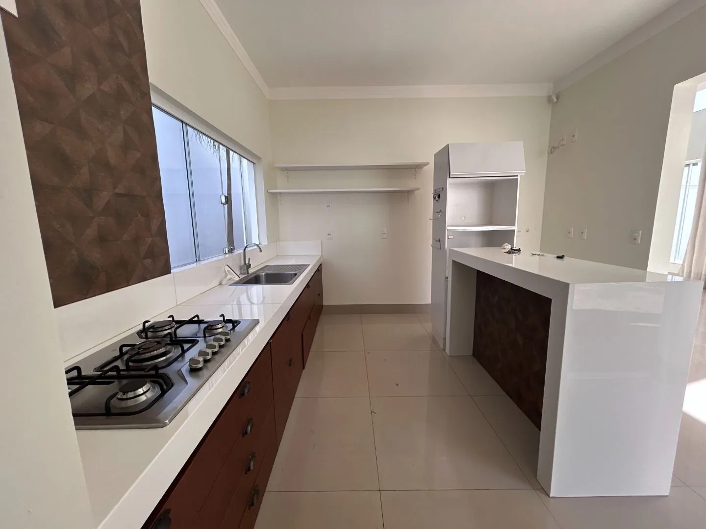 Imagem Casa com 5 dormitórios, 266 m² - venda por R$ 2.100.000,00 ou aluguel por R$ 5.500,00/mês - Alto dos Caiçaras - Patos de Minas/MG