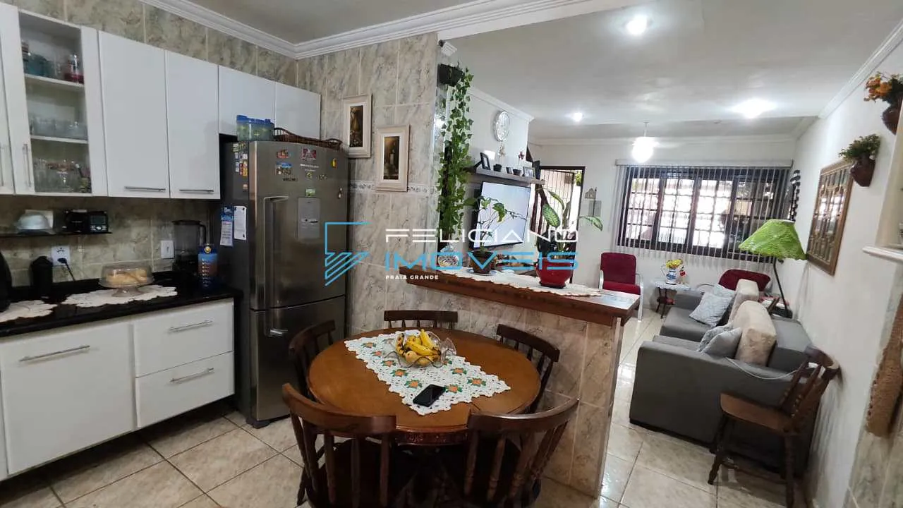 Imagem Sobrado com 2 quartos, Balneário Maracanã, Praia Grande - R$ 430 mil, Cod: 6924
