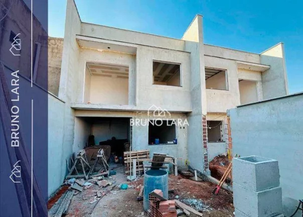 Foto do imóvel Casa duplex à venda no bairro Jardim Petrópolis- Betim/MG