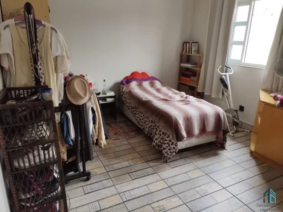 Imagem (PERMUTA) Sobrado a venda 05 quartos sendo 02 suítes em Curitiba PR