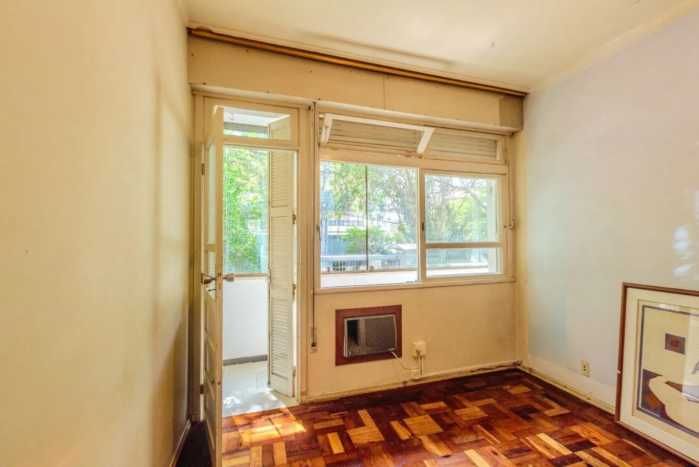 Imagem Apartamento com 3 quartos e 124m² à venda em Petrópolis, Porto Alegre. Rua Coronel Corte Real, Petrópolis, Porto Alegre