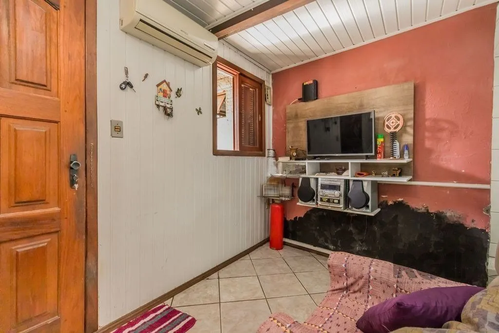 Imagem Casa de 4 dormitórios, no bairro Vila Jardim