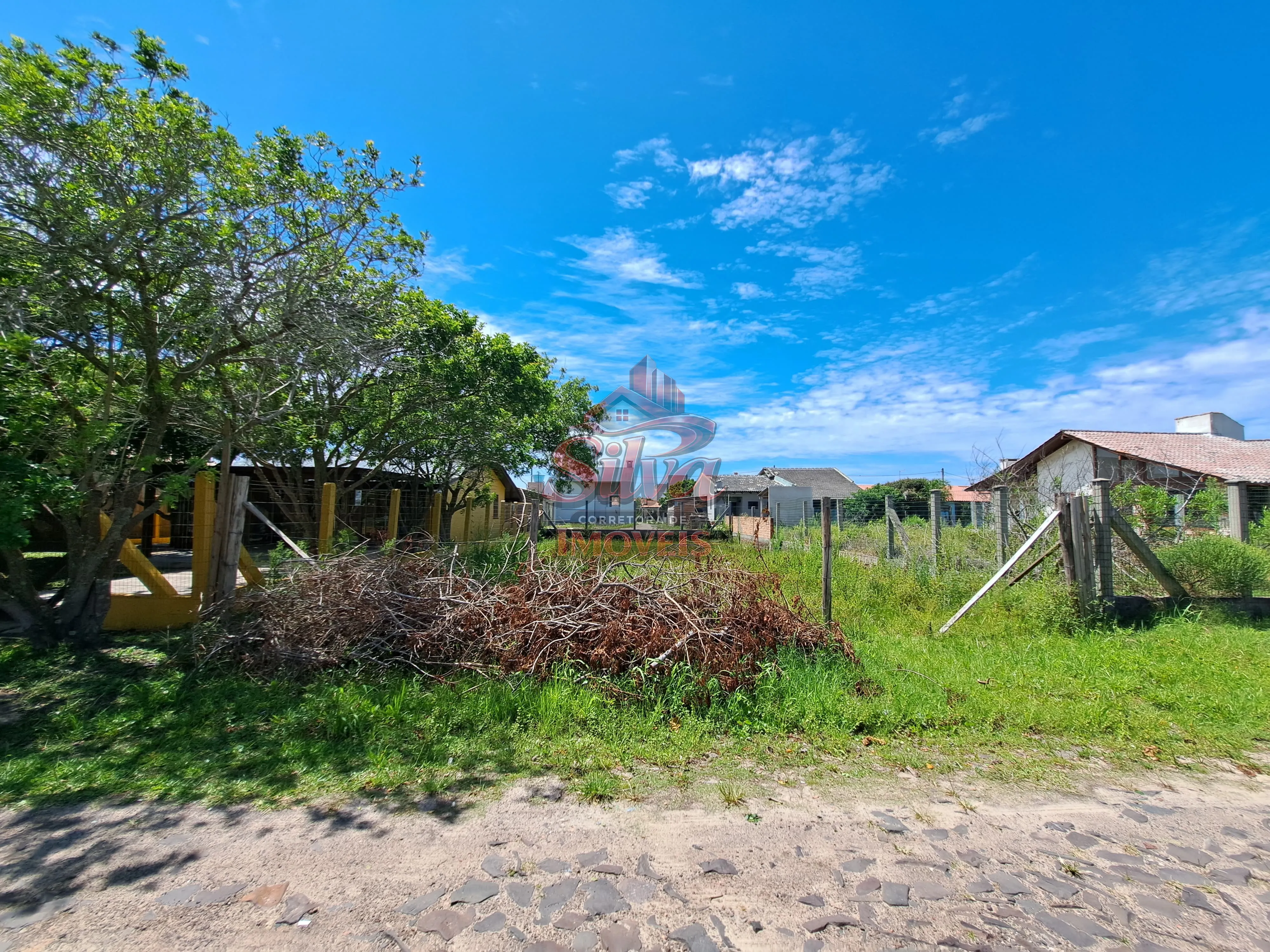 Imagem T1125 | Terreno próximo do mar à venda em Imbé RS