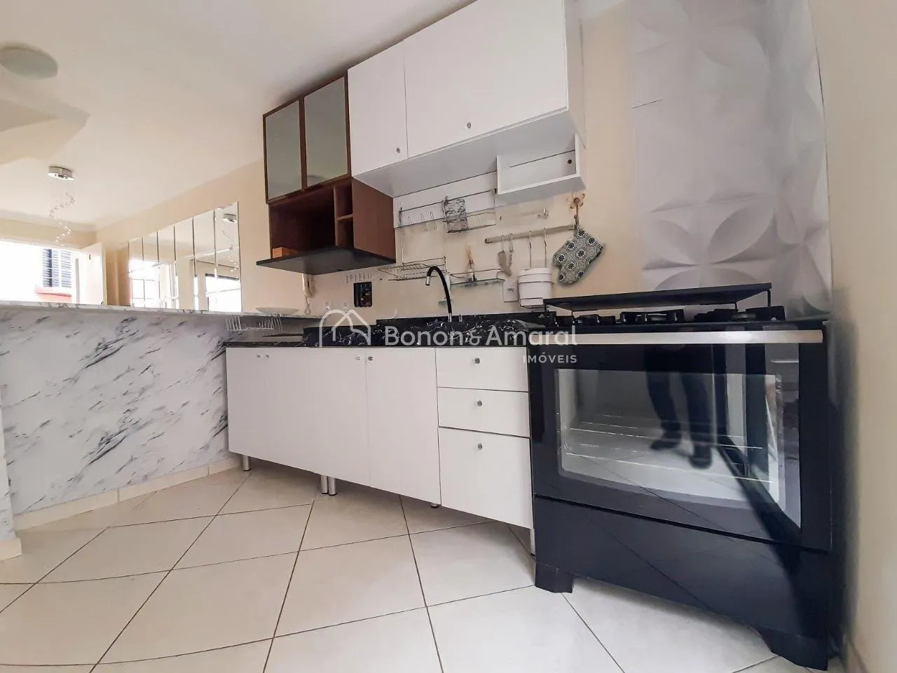 Imagem Casa de Condomínio à Venda em Campinas - 2 Suítes, 74m²