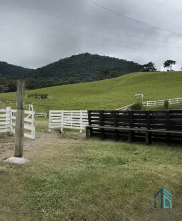 Imagem Sítio com açude, cachoeira, área verde e vista para a natureza, Serra Catarinense em Bom Retiro SC