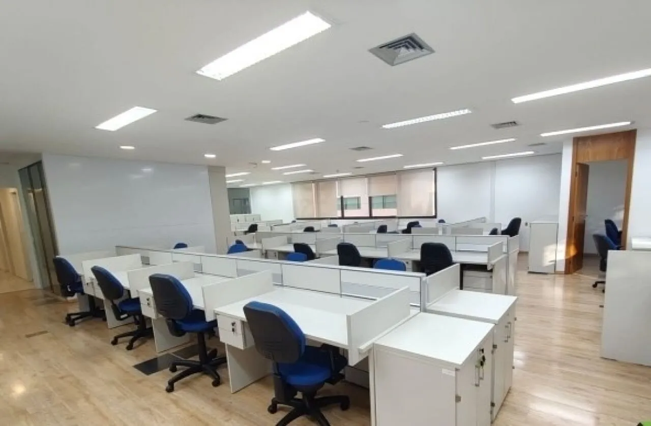 Foto do imóvel Sala comercial com 251m², para locação, com salas e vão livre, 6 vagas, na Vila Olímpia