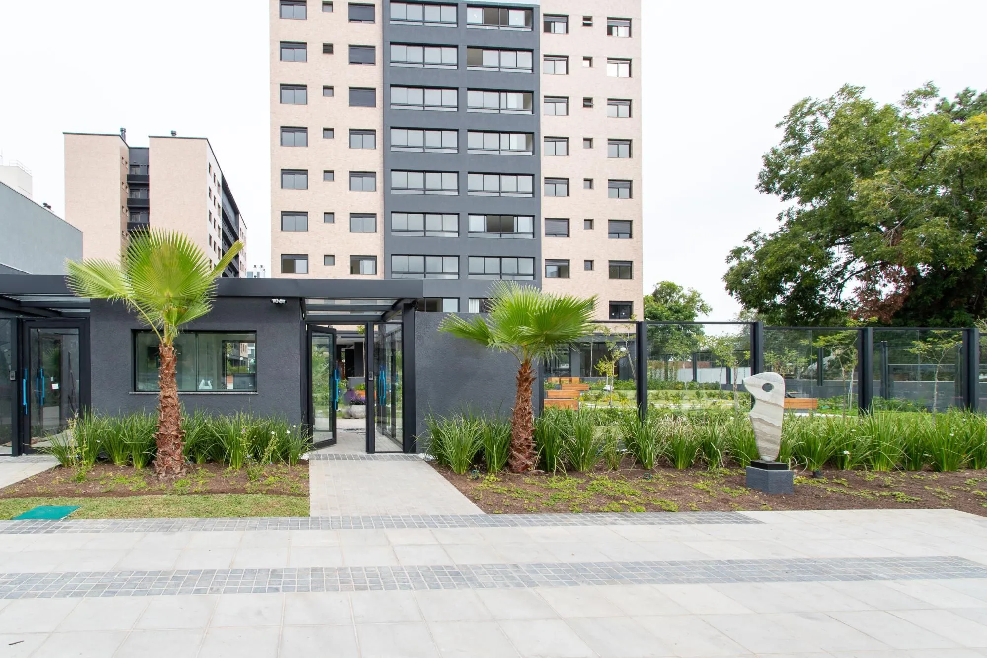 Apartamento Garden, 2 dormitórios, 1 suíte, 2 vagas, Av Otto Niemeyer e Zaffari