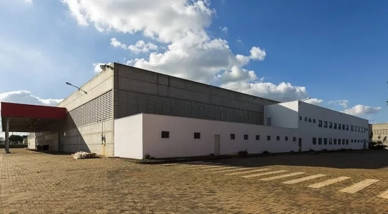 Imagem Galpão 11.996 m para locação em Santo Antonio da Posse