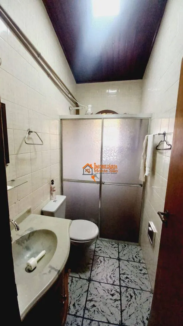 Imagem Sobrado com 5 dormitórios à venda, 146 m² por R$ 1.170.000,00 - Vila Galvão - Guarulhos/SP