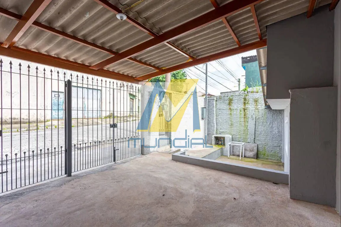 Imagem Casa com 50m², 2 dormitórios e 2 vagas, pronta para morar.