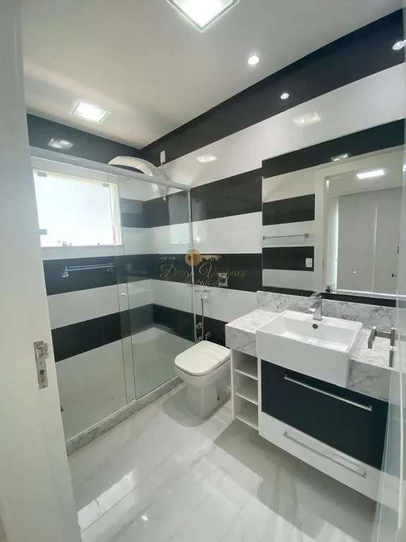 Imagem Casa em Condomínio para Venda em Teresópolis / RJ no bairro Prata