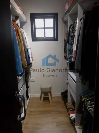 Imagem Sobrado à Venda no Condomínio Villa D´este em Cotia