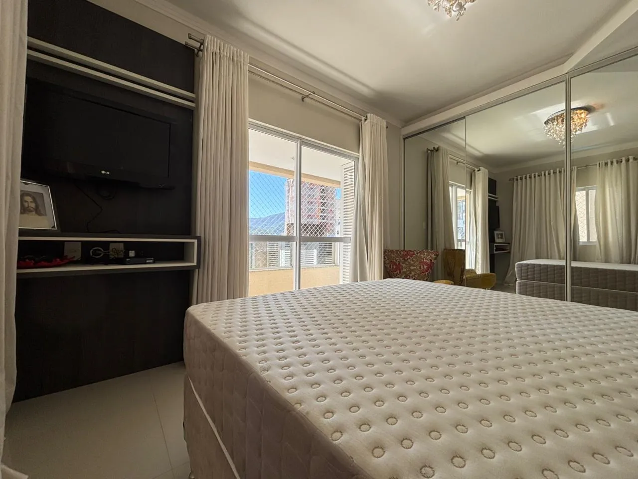 Imagem Apartamento com vista para o mar à venda com 173m2 por R$ 2.800.000,00