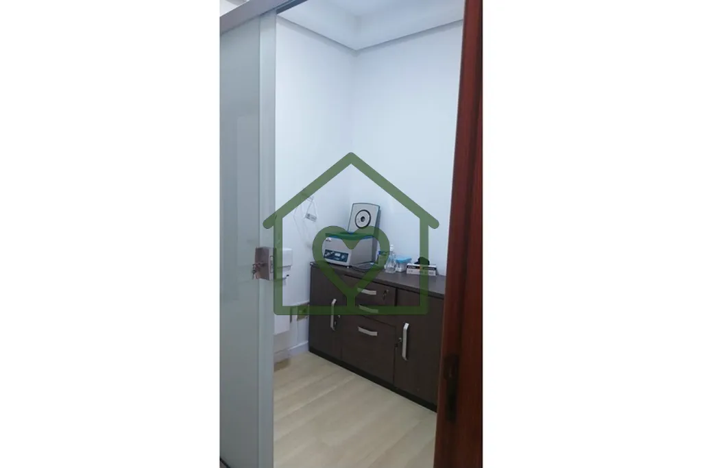 Imagem Descubra uma oportunidade única de adquirir um Cj. Comercial/Sala excepcionalmente localizado em Po...