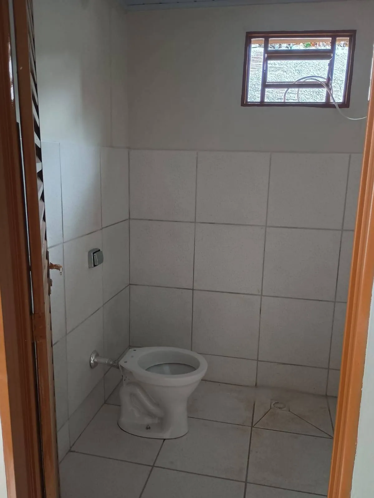 Imagem Casa de um quarto no barro lixeira