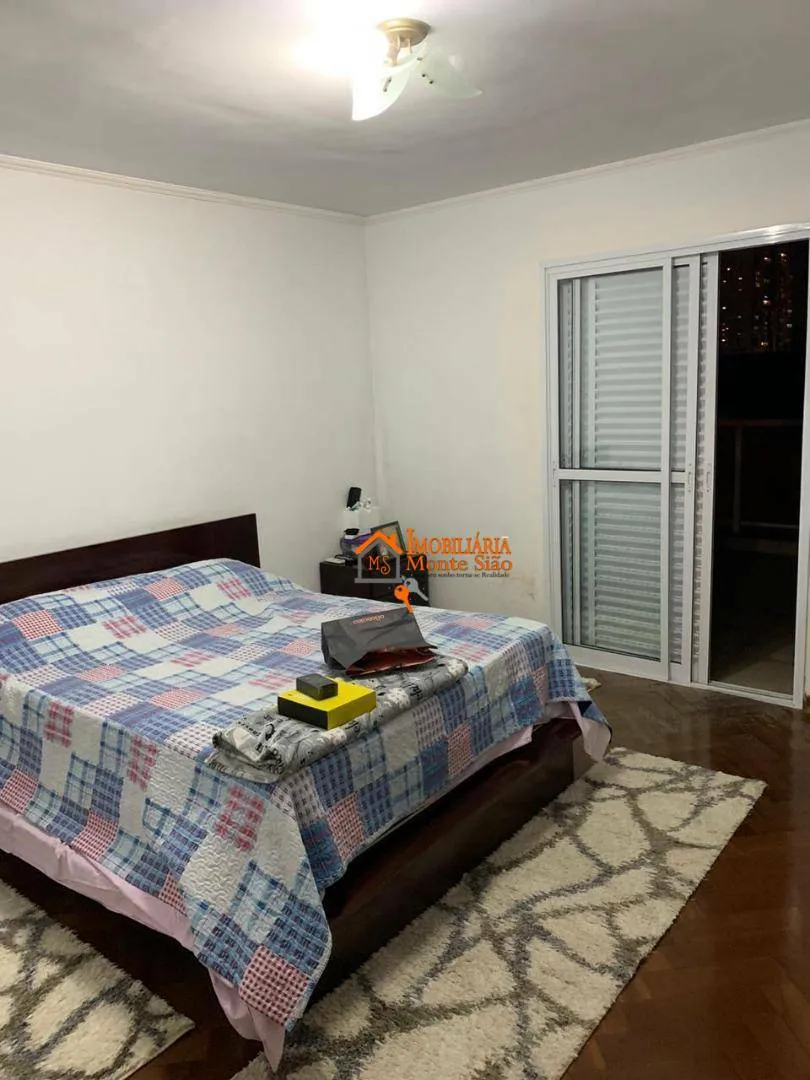 Imagem Sobrado com 4 dormitórios à venda por R$ 2.200.000,00 - Parque Renato Maia - Guarulhos/SP