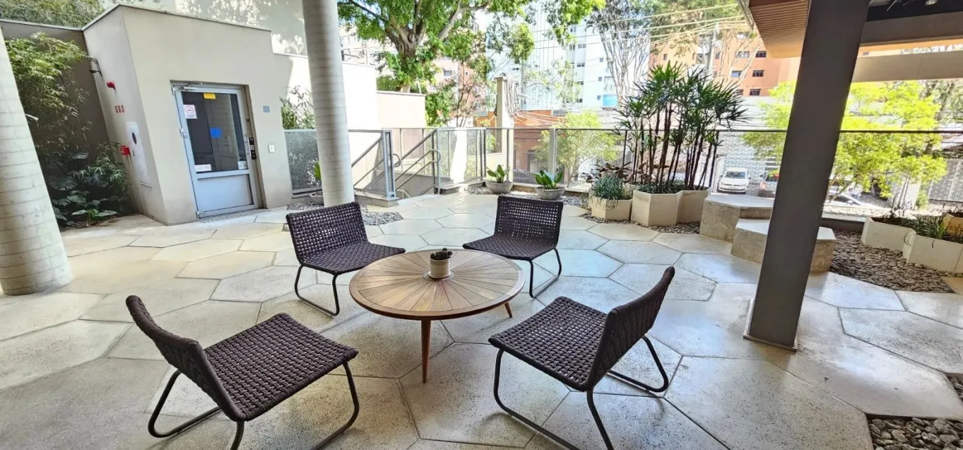 Imagem Apartamento para Venda em São Paulo, Pinheiros, 1 dormitório, 1 banheiro, 2 vagas