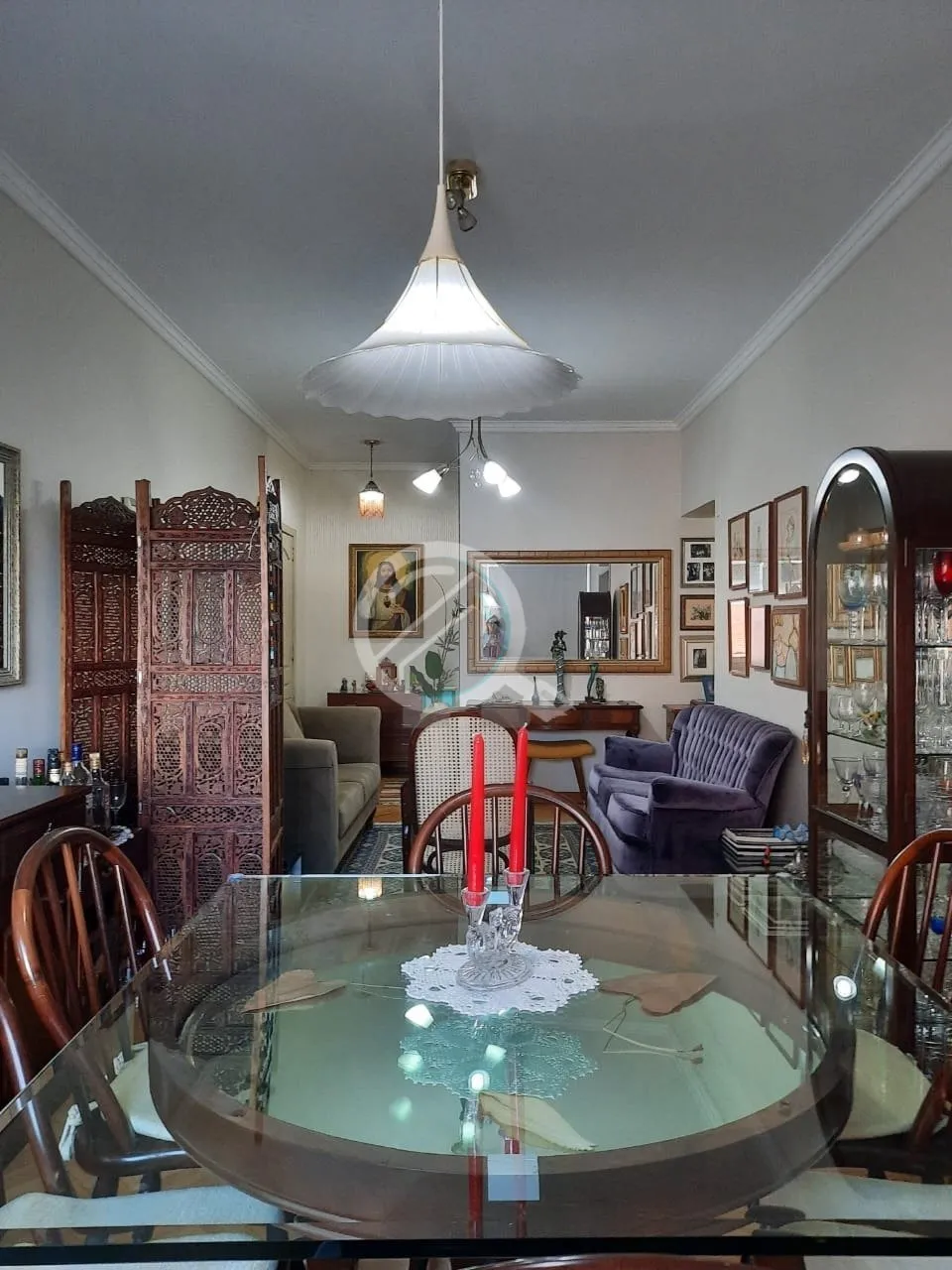 Imagem Apartamento impecável, com móveis sob medida! Amplo living para 2 ambientes, janelas com vista. Ap...