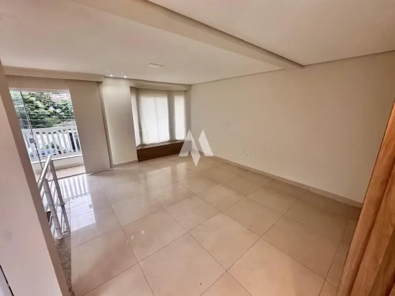 Imagem Casa Tríplex à Venda – Alto Padrão no Bairro Aparecida, Grande oportunidade.....