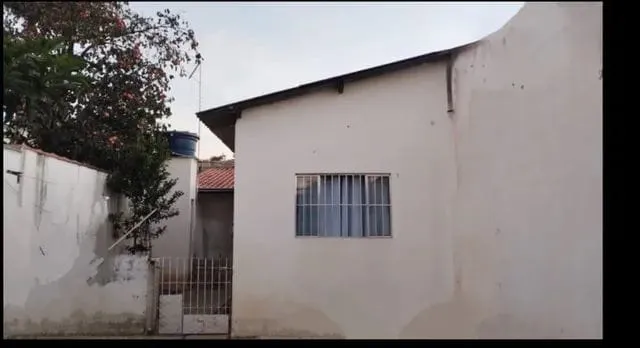 Imagem Casa à venda 2 Quartos, 195M², Parque São Domingos, Pindamonhangaba - SP