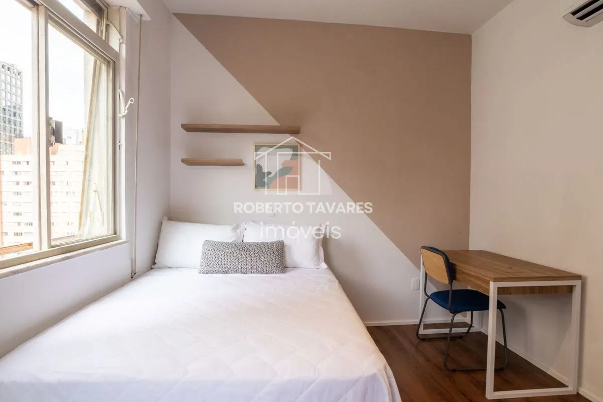 Imagem Apartamento Mobiliado e totalmente Reformado! 145 m2 úteis 5dts e 3 suítes, cozinha aberta para sala - Está a duas quadras da Av. Paulista.