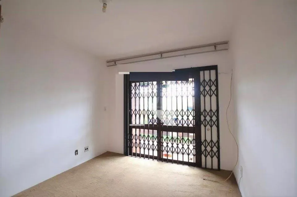 Imagem Casa para Venda - 267m², 4 dormitórios, sendo 1 suites, 2 vagas - Tristeza