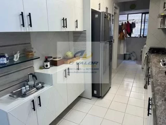 Imagem Vendo Cobertura Duplex, com vista para o mar, 347m², 3 suítes, sala p/ 3 ambientes e 2 vagas